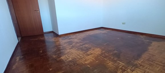 4-salle Appartement à Induno Olona, Italy No. 2331 21