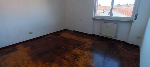 4-salle Appartement à Induno Olona, Italy No. 2331 20