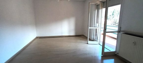 4-salle Appartement à Induno Olona, Italy No. 2331 7