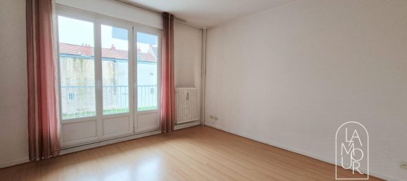 Квартира с 1 спальней в Дижон, Франция № 44229 5