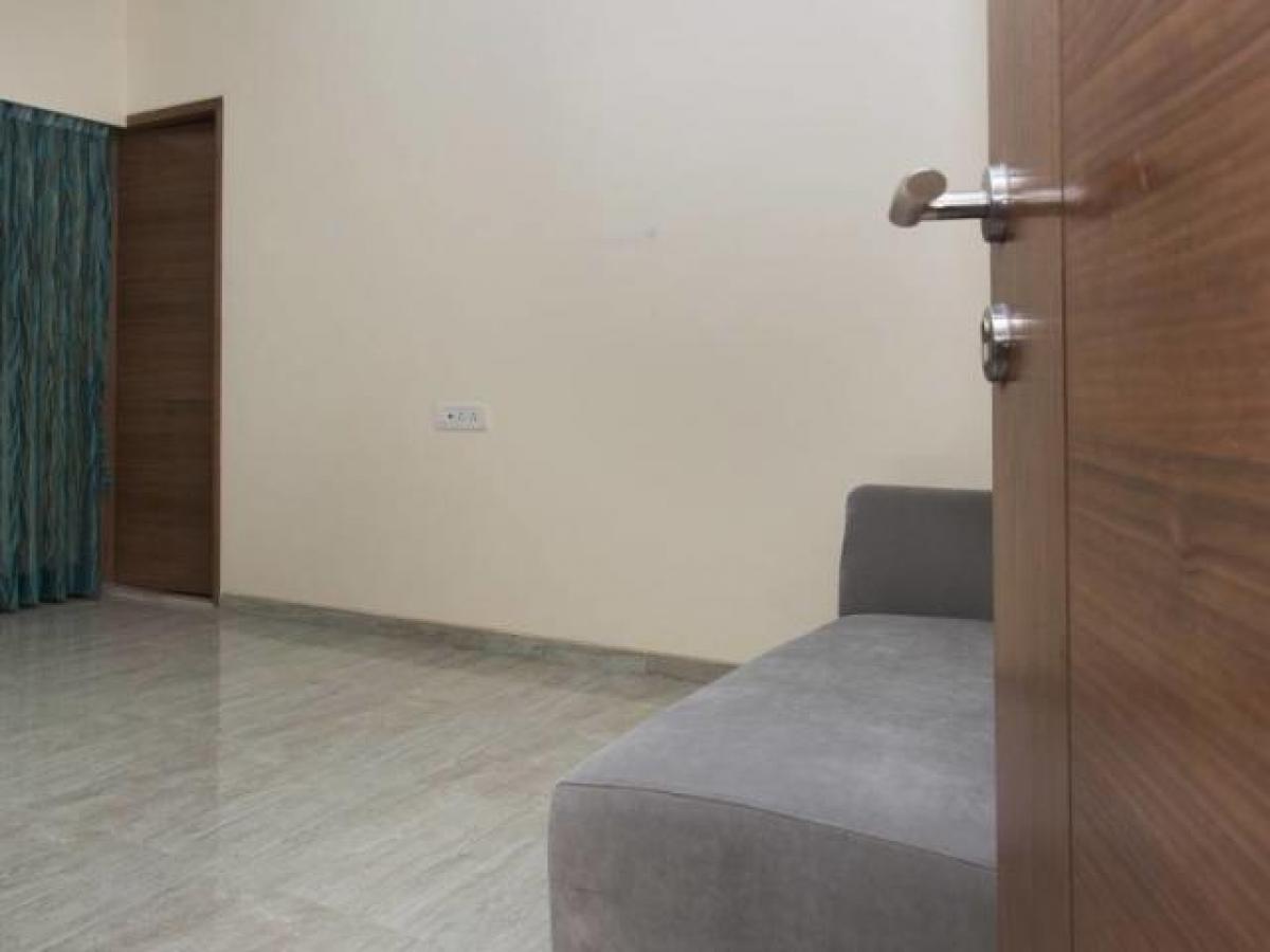 5 bedrooms House in Mumbai, India No. 22990