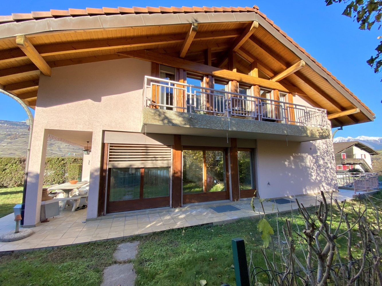 5 bedrooms Villa in Chalais, Switzerland No. 245