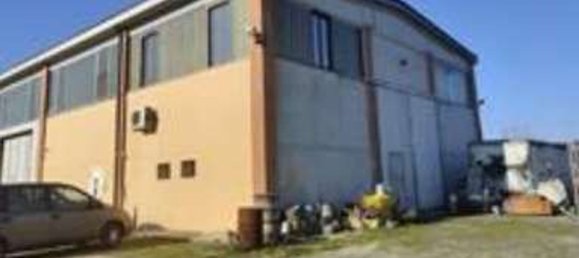 343m² Warehouse in Parma, Italy No. 308109 2