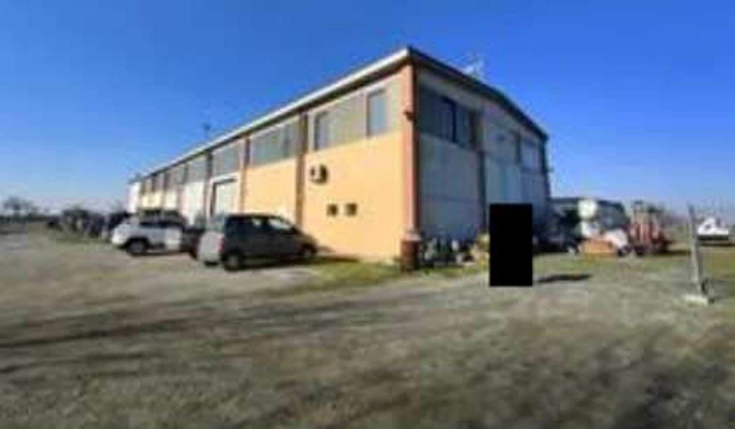 343m² Warehouse in Parma, Italy No. 308109