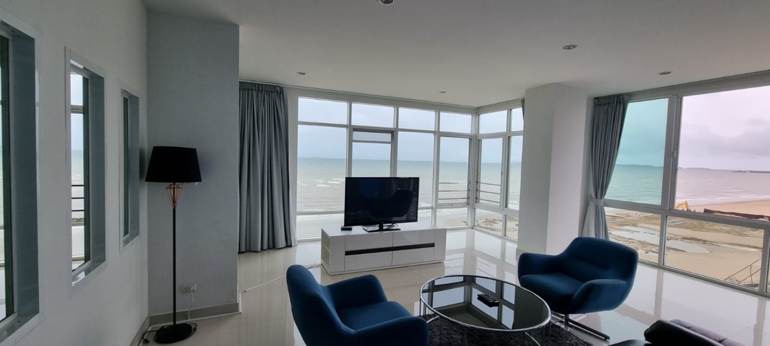 4 bedrooms Apartment in Pattaya, Thailand No. 11147