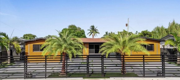 5 Schlafzimmer Villa in Miami, USA, Nr. 614241 2