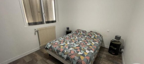 3 chambres Maison à Châteauroux, France No. 210492 3