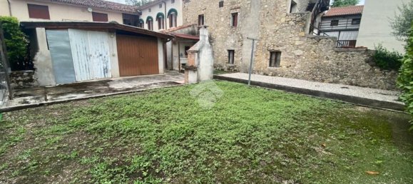 6 rooms House in Vittorio Veneto, Italy No. 263901 2