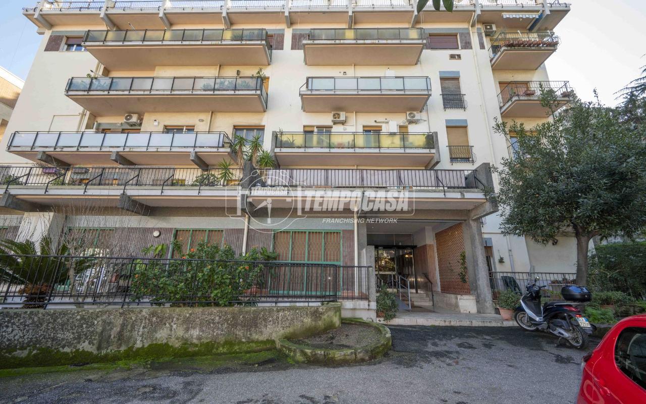 Apartamento de 4 habitaciónes en Messina, Italy No. 169381