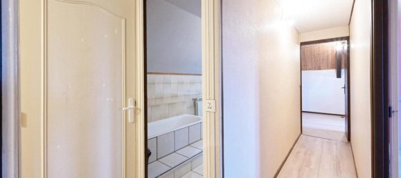 6 غرف نوم فيلا في La Batie-Montgascon, France رقم 202001 16