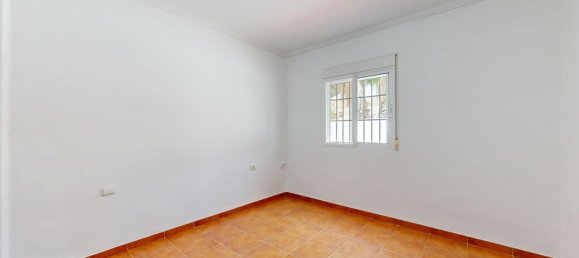 4 bedrooms House in L'Eliana, Spain No. 176829 30