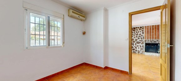 4 bedrooms House in L'Eliana, Spain No. 176829 24