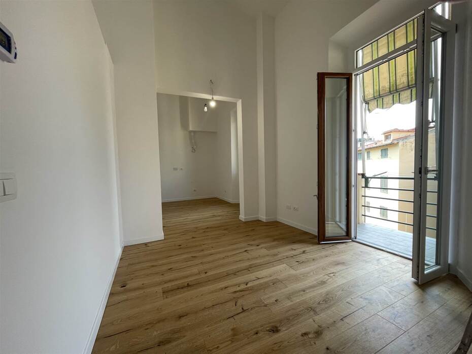 2 Schlafzimmer Wohnung in Florence, Italy, Nr. 345625