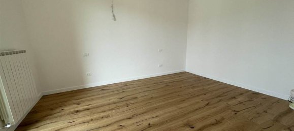 2 Schlafzimmer Wohnung in Florence, Italy, Nr. 345625 2