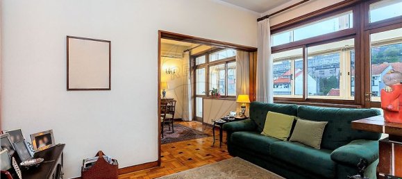 5 bedrooms Apartment in Porto, Portugal No. 37611 4