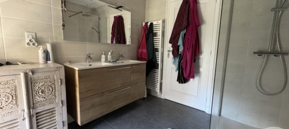 3 bedrooms House in Deols, France No. 75607 7