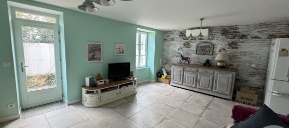 3 bedrooms House in Deols, France No. 75607 4