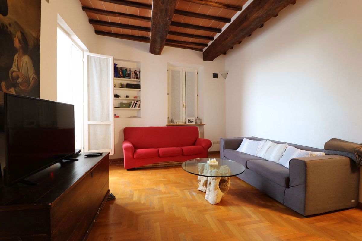 3-salle Appartement à Siena, Italy No. 8810