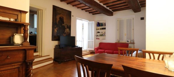 3-salle Appartement à Siena, Italy No. 8810 16