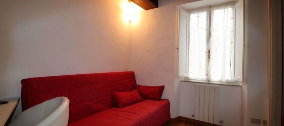 3-salle Appartement à Siena, Italy No. 8810 8