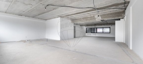 Gewerbliche Immobilie in Felgueiras, Portugal 176m², Nr. 59593 4