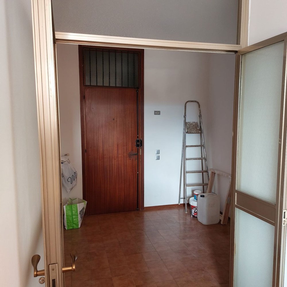 25m² Office in Valdagno, Italy No. 255429