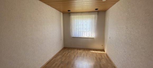 Квартира с 4 комнатами в Goppingen, Германия № 229307 5