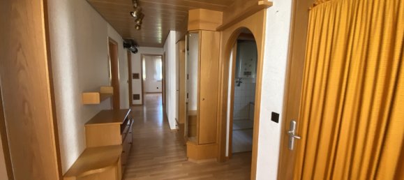 Квартира с 4 комнатами в Goppingen, Германия № 229307 3