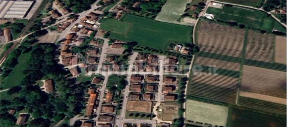 4 bedrooms House in Ferrara, Italy No. 283588 20