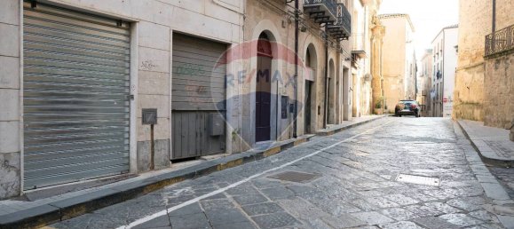 7 bedrooms Commercial property in Enna, Italy No. 55131 18