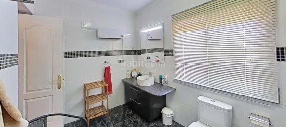 4 غرف نوم منزل في La Foia, Spain رقم 177017 31