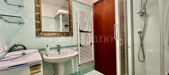 Apartamento de 2 dormitorios en Desenzano del Garda, Italy No. 381896 5