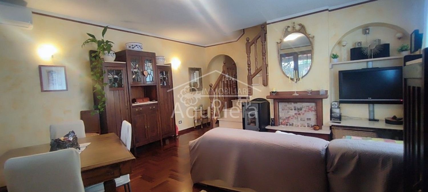5 bedrooms Duplex in Grosseto, Italy No. 326465