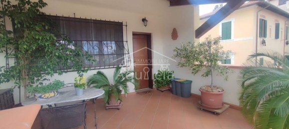 5 bedrooms Duplex in Grosseto, Italy No. 326465 3