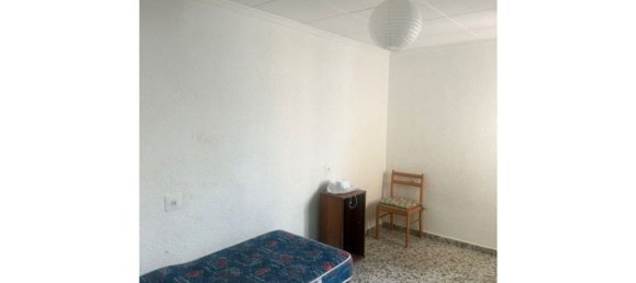 Apartamento de 4 dormitorios en Salinas, Spain No. 151013 11