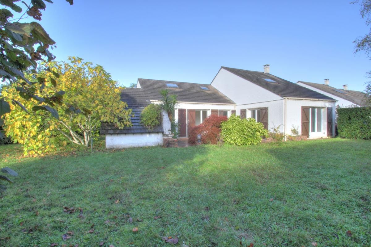 5 غرف نوم منزل في Saint-Pryve-Saint-Mesmin, France رقم 235607