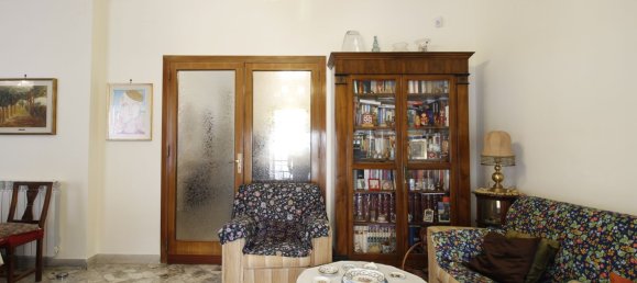 5 rooms Apartment in Palermo, Italy No. 50380 11