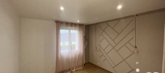 Casa de 3 dormitorios en Veretz, France No. 58675 6