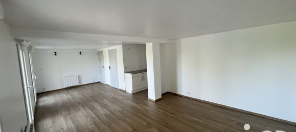 Casa de 3 dormitorios en Veretz, France No. 58675 4