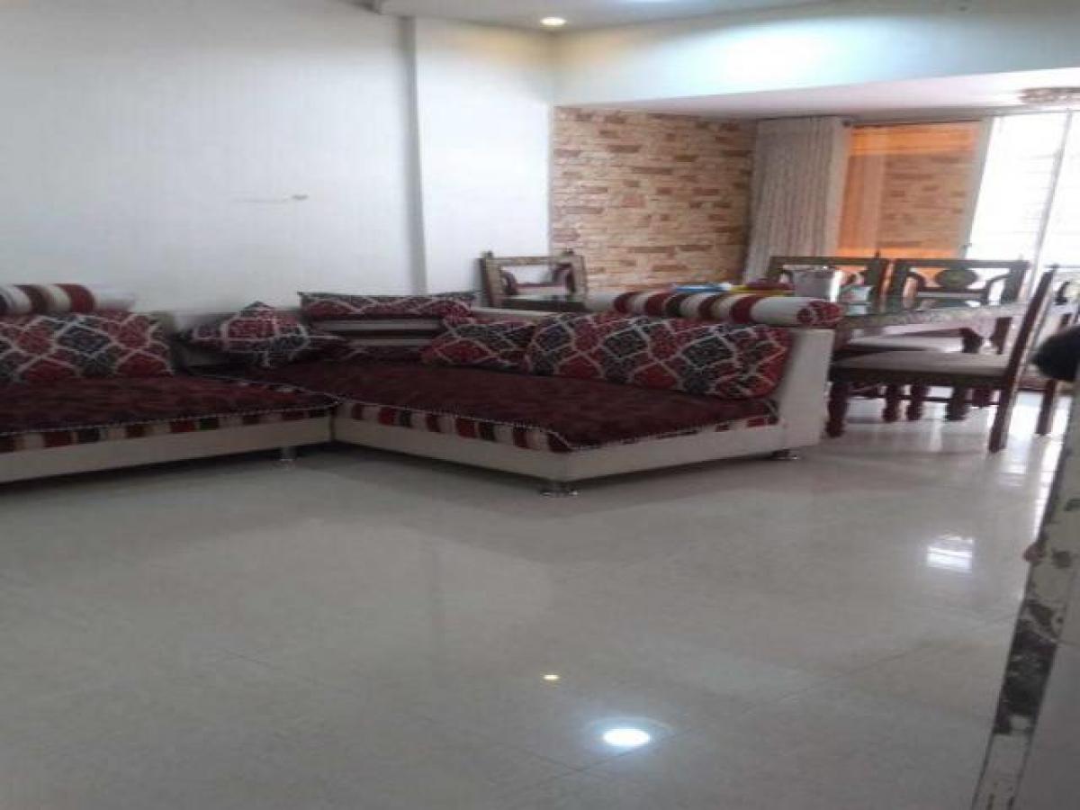 2 bedrooms House in Mumbai, India No. 42259