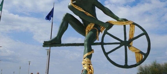 8 rooms Villa in Forte dei Marmi, Italy No. 69969 10