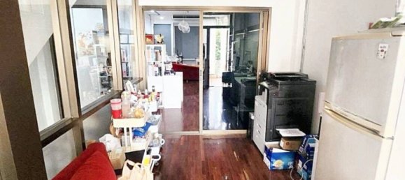 2 bedrooms Bungalow in Bangkok, Thailand No. 13395 5