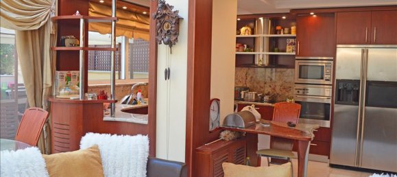 Недвижимость с 4 спальнями в Вула, Греция № 6860 11