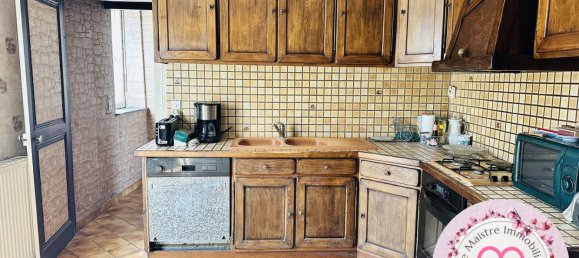 Casa de 3 dormitorios en Viglain, France No. 258461 2