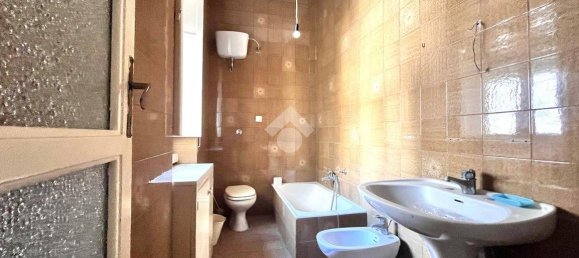 2 bedrooms Apartment in Foggia, Italy No. 153425 3