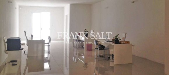  محل تجاري في Saint Paul's Bay, Malta 76متر مربع رقم 11907 4