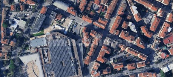 1 room Garage in Florence, Italy No. 331222 6