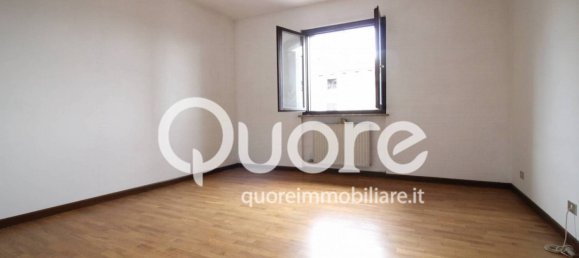 3 bedrooms Apartment in Udine, Italy No. 338729 6