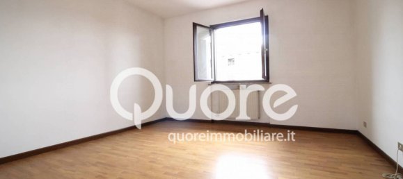 3 bedrooms Apartment in Udine, Italy No. 338729 8