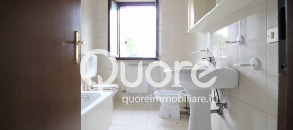 3 bedrooms Apartment in Udine, Italy No. 338729 12